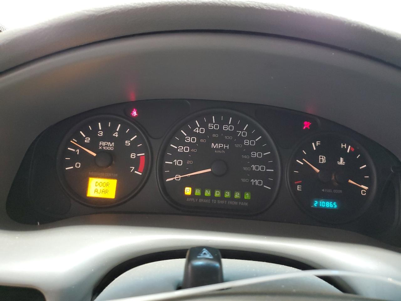 Lot #3291401131 2004 OLDSMOBILE SILHOUETTE