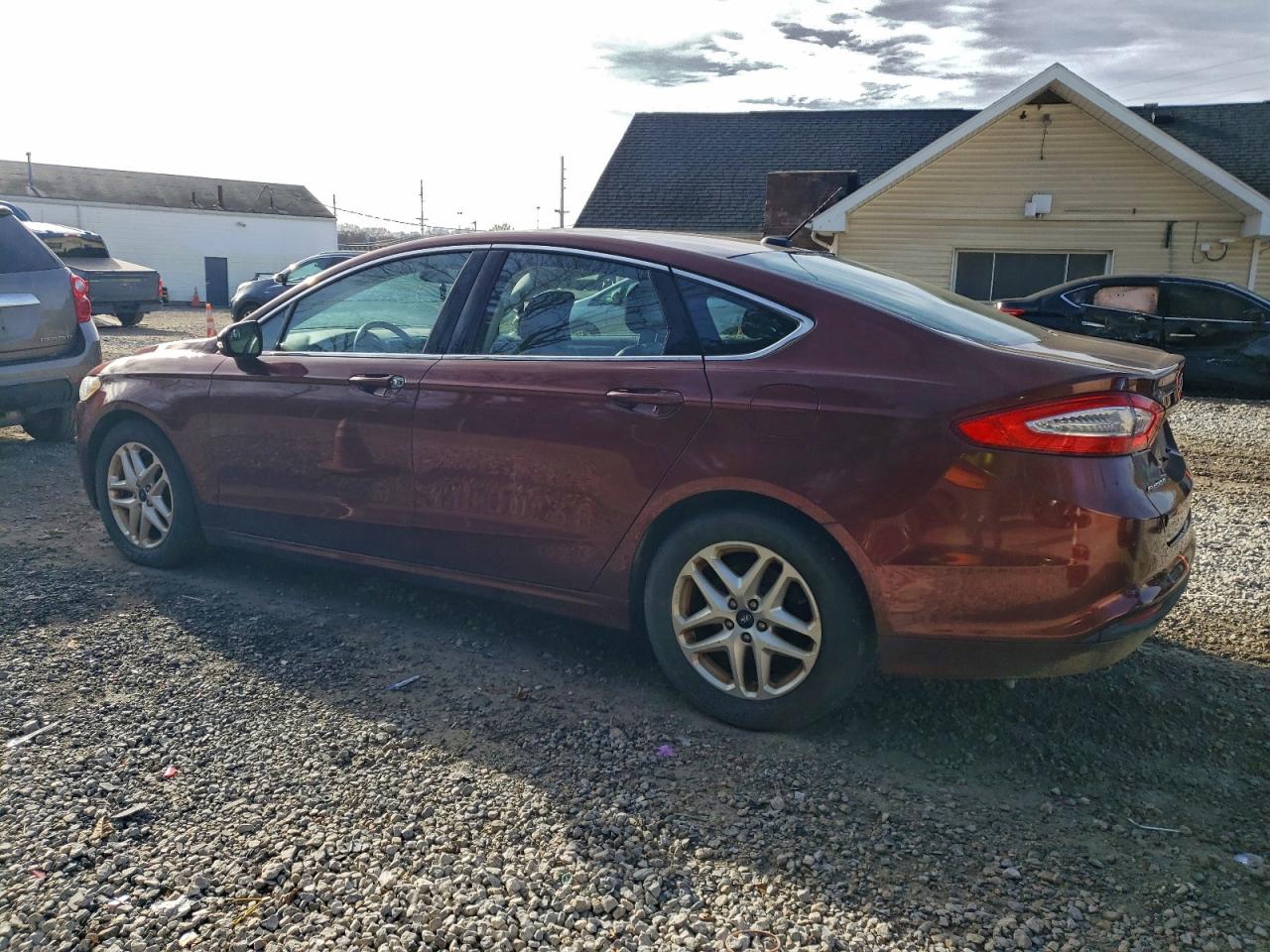 FORD FUSION SE