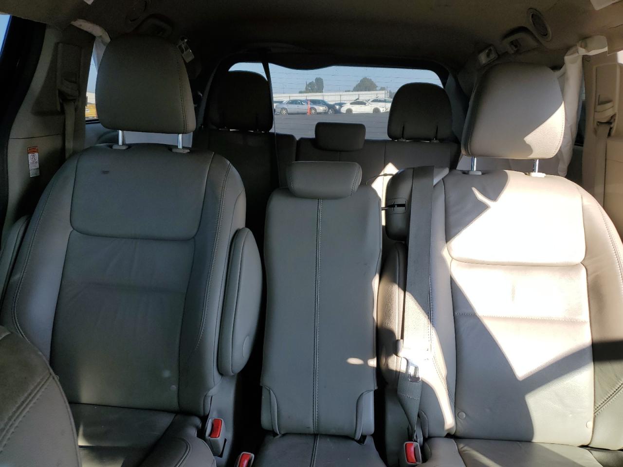 Lot #3317025083 2017 TOYOTA SIENNA XLE