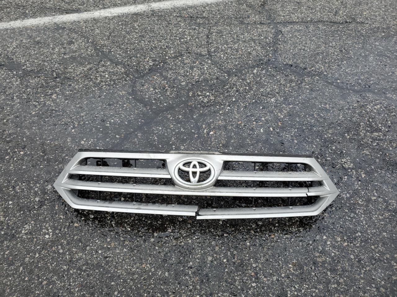 TOYOTA HIGHLANDER BASE