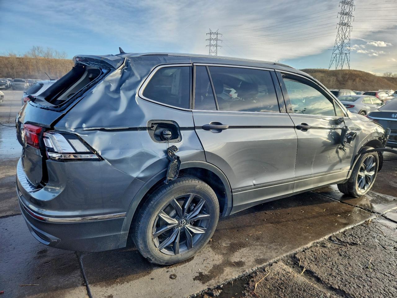 VOLKSWAGEN TIGUAN SE