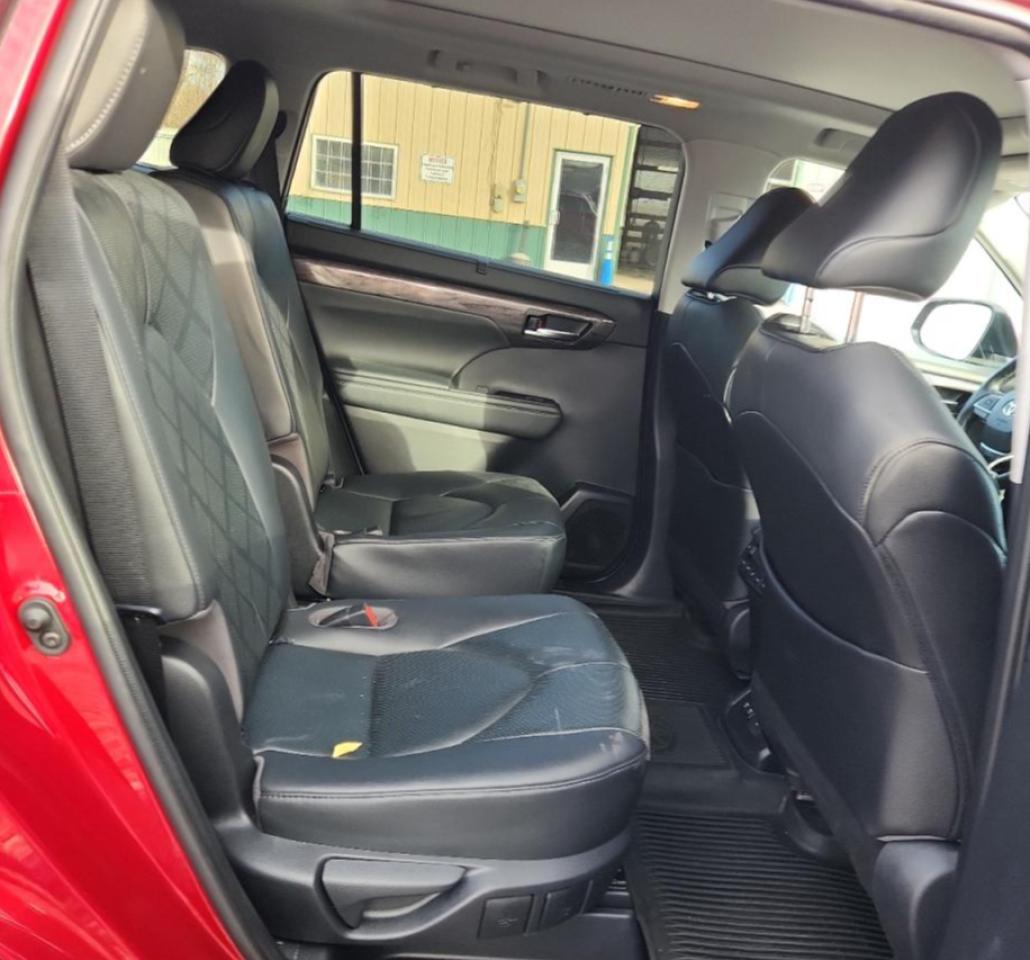 TOYOTA HIGHLANDER PLATINUM