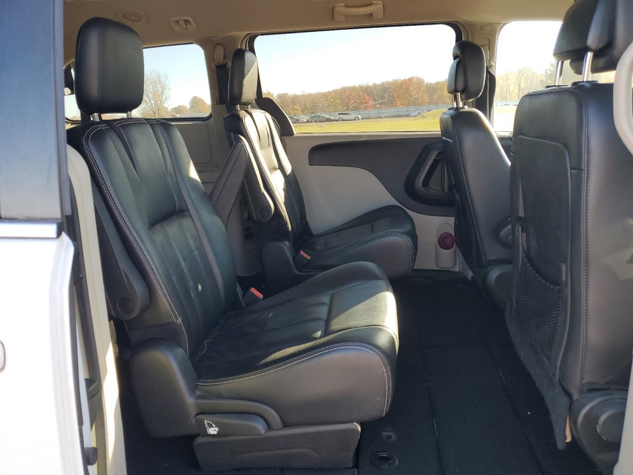 CHRYSLER TOWN & COUNTRY TOURING