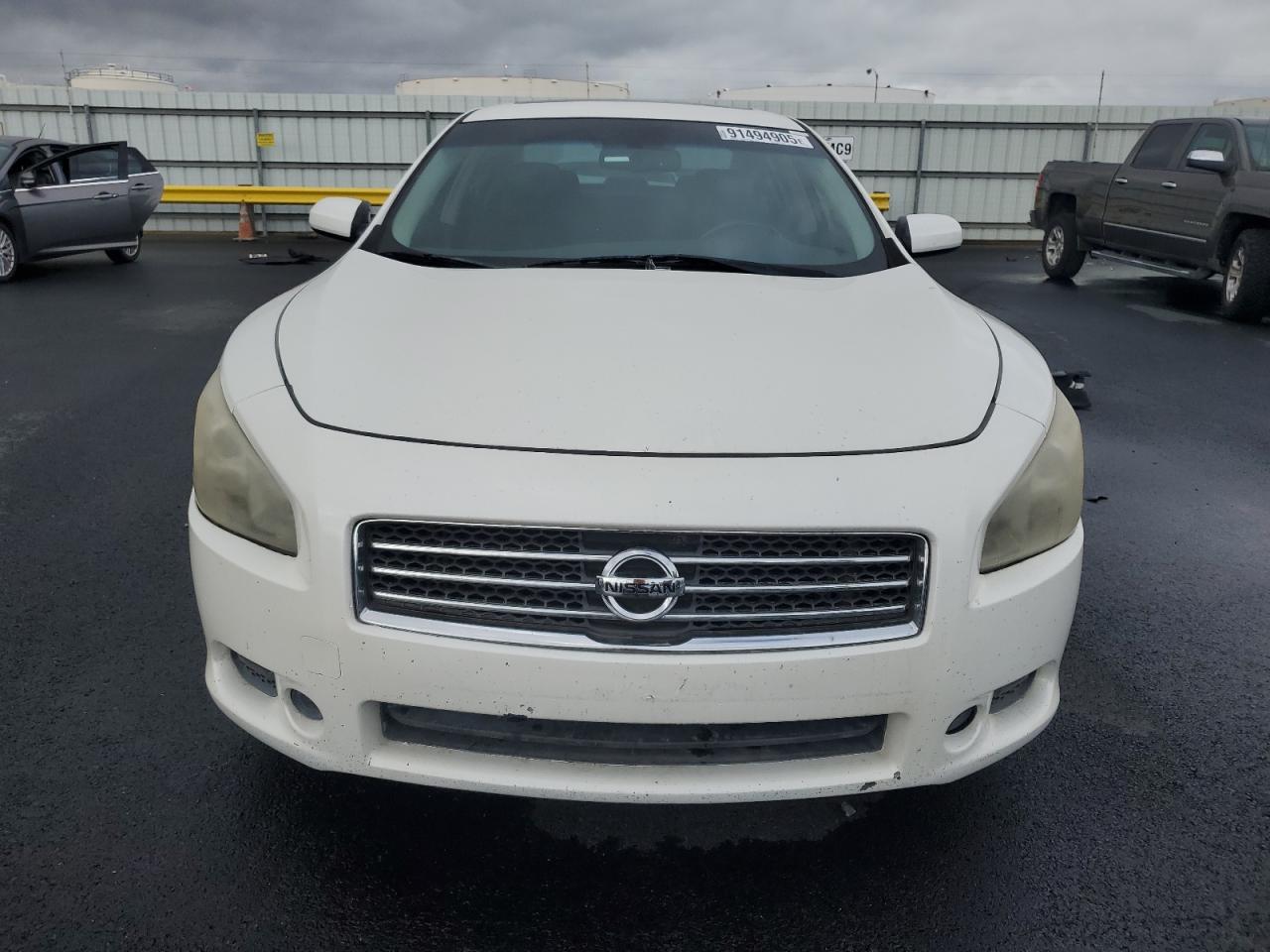 NISSAN MAXIMA S
