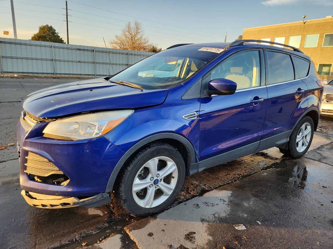 FORD ESCAPE SE