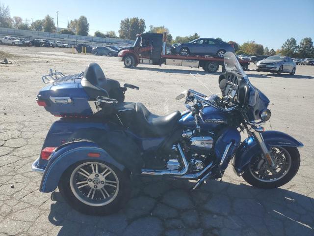 Global Auto Auctions: 2017 HARLEY-DAVIDSON FLHTCUTG T