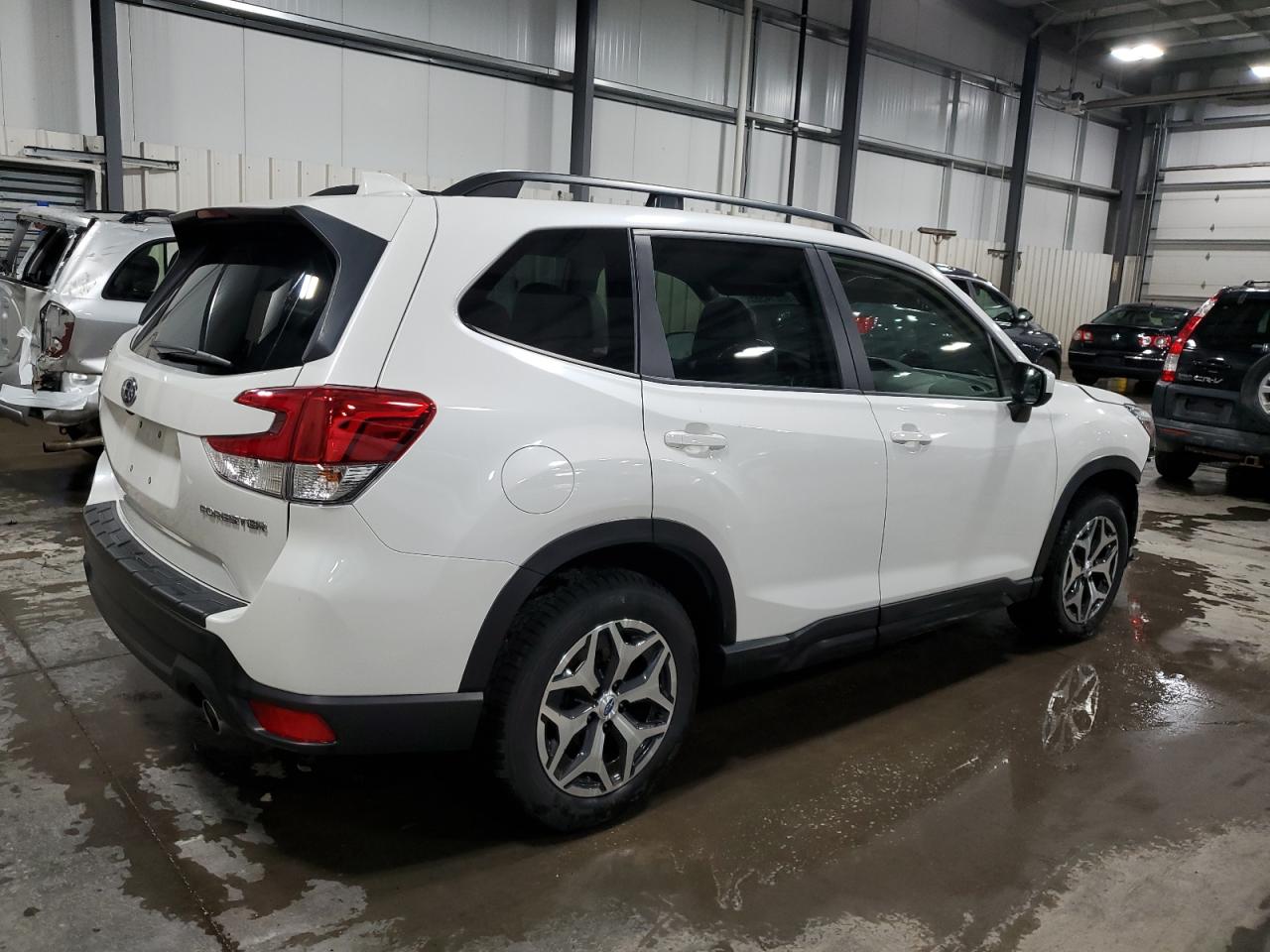 SUBARU FORESTER PREMIUM