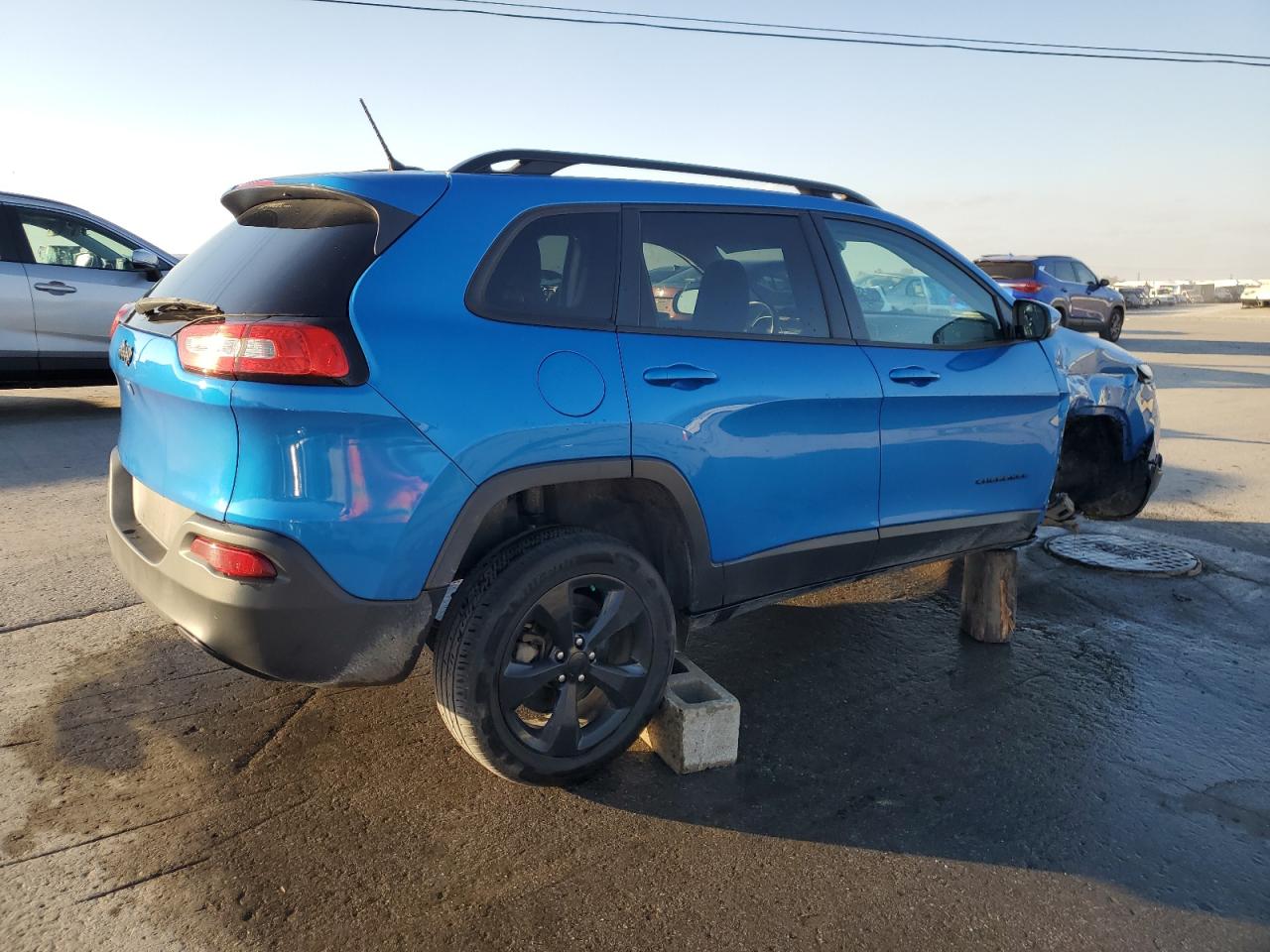 JEEP GRAND CHEROKEE LATITUDE