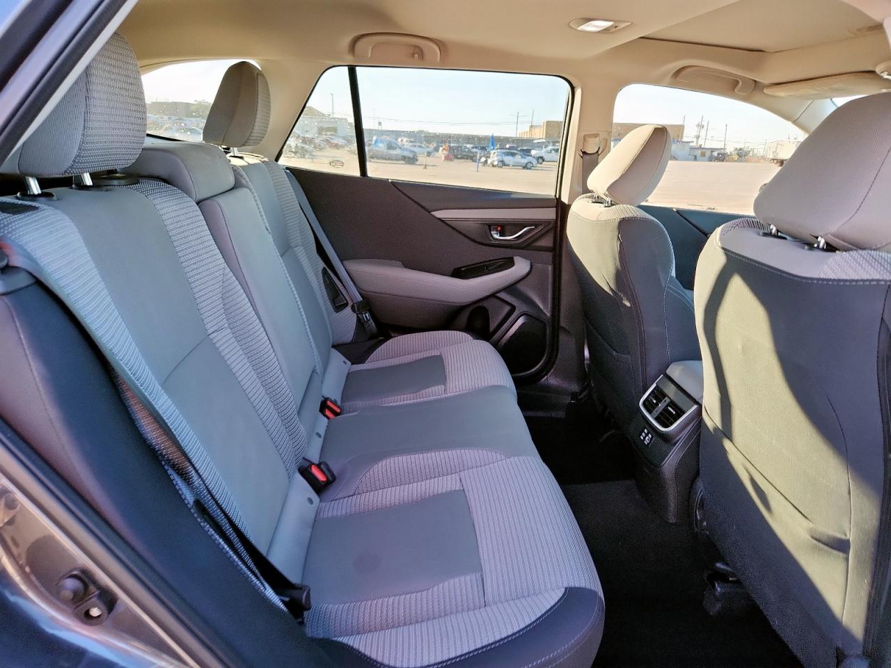 SUBARU LEGACY PREMIUM