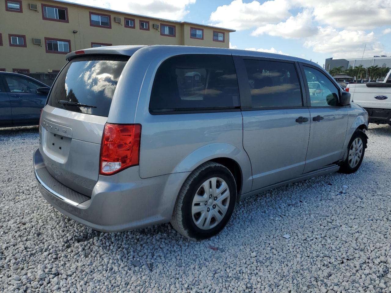 DODGE GRAND CARAVAN SE