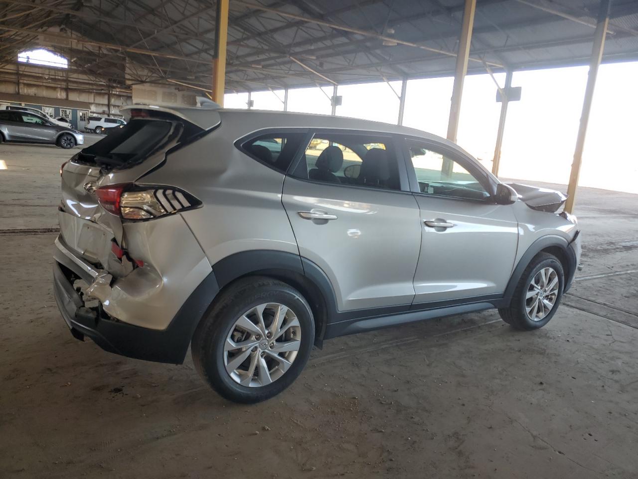 HYUNDAI TUCSON SE
