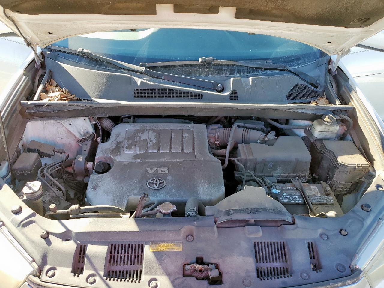 TOYOTA HIGHLANDER BASE