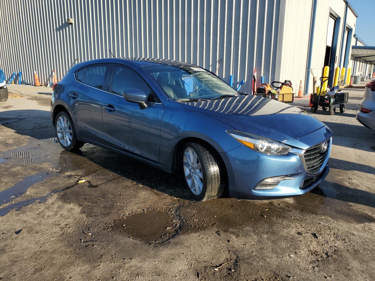 MAZDA 3 TOURING