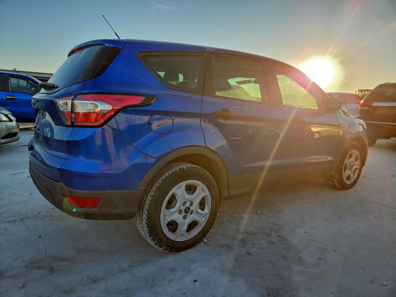 FORD ESCAPE S