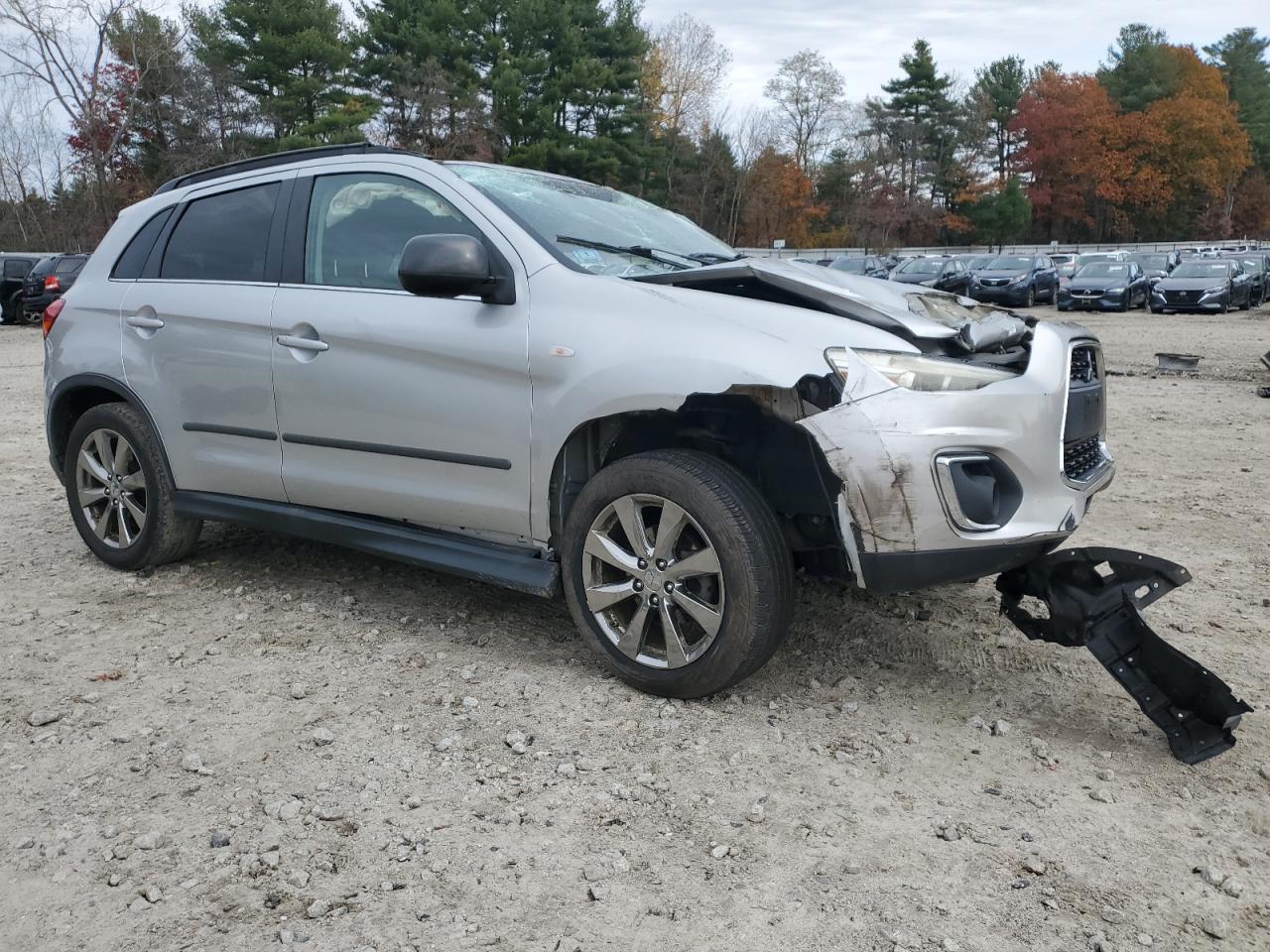 MITSUBISHI OUTLANDER LE