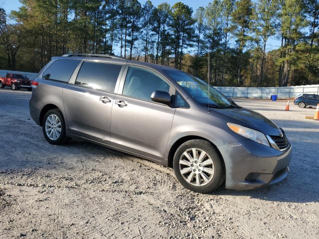 2013 TOYOTA SIENNA LE #3292589872