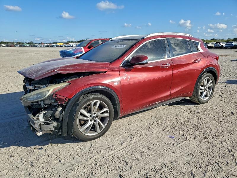 2017 INFINITI QX30 BASE #3301782400