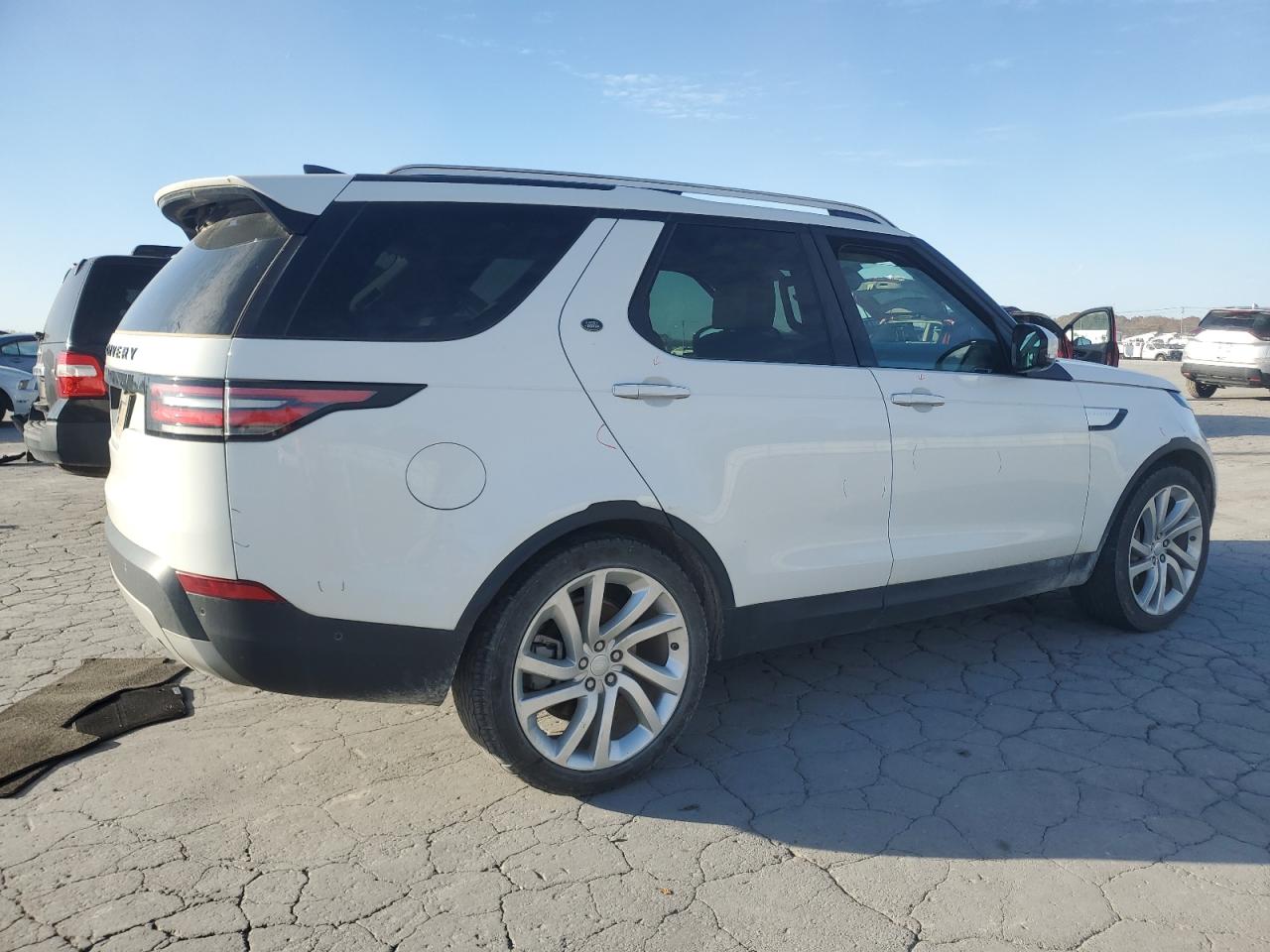 LAND ROVER DISCOVERY HSE LUXURY