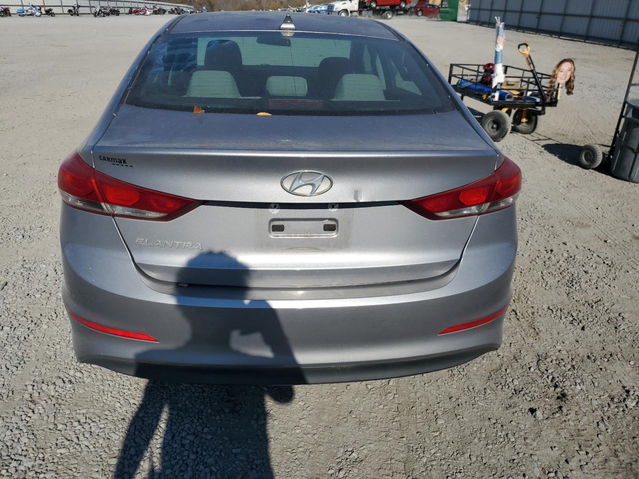HYUNDAI ELANTRA SE