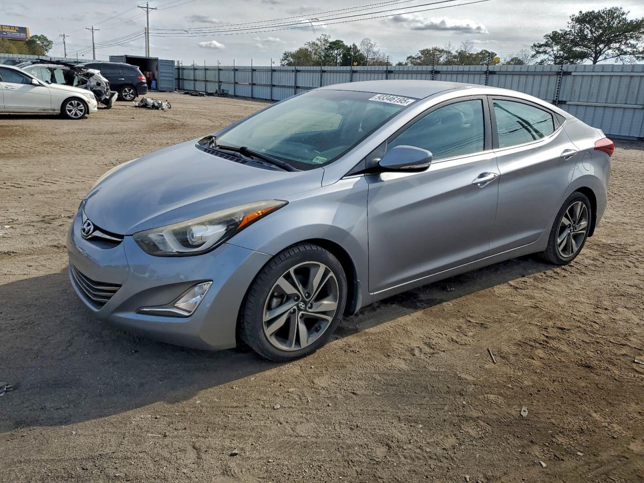 Lot #3298145244 2015 HYUNDAI ELANTRA SE