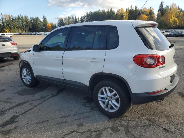 2011 VOLKSWAGEN TIGUAN S #3298202051