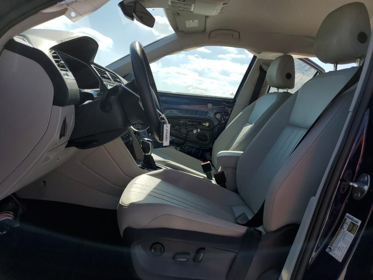 Lot #3301827362 2023 VOLKSWAGEN TIGUAN SE