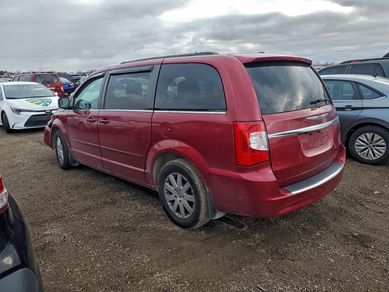 CHRYSLER TOWN & COUNTRY LX