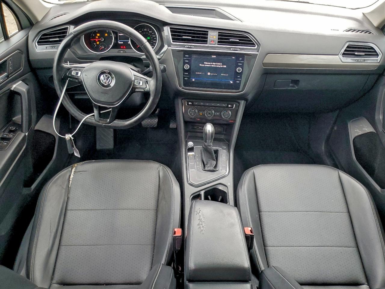 VOLKSWAGEN TIGUAN SE