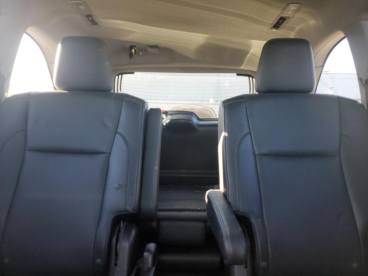 TOYOTA HIGHLANDER LIMITED