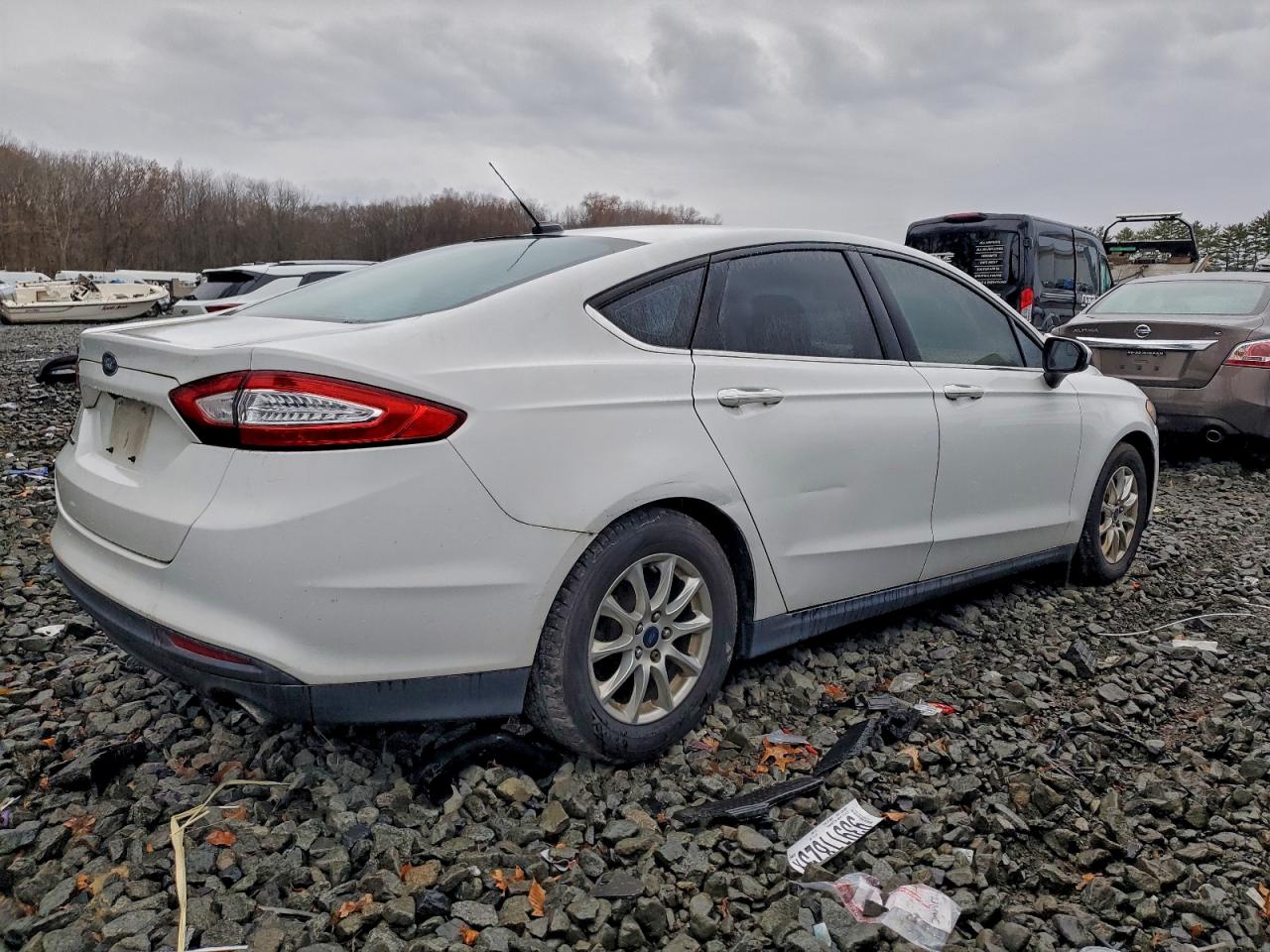 FORD FUSION S