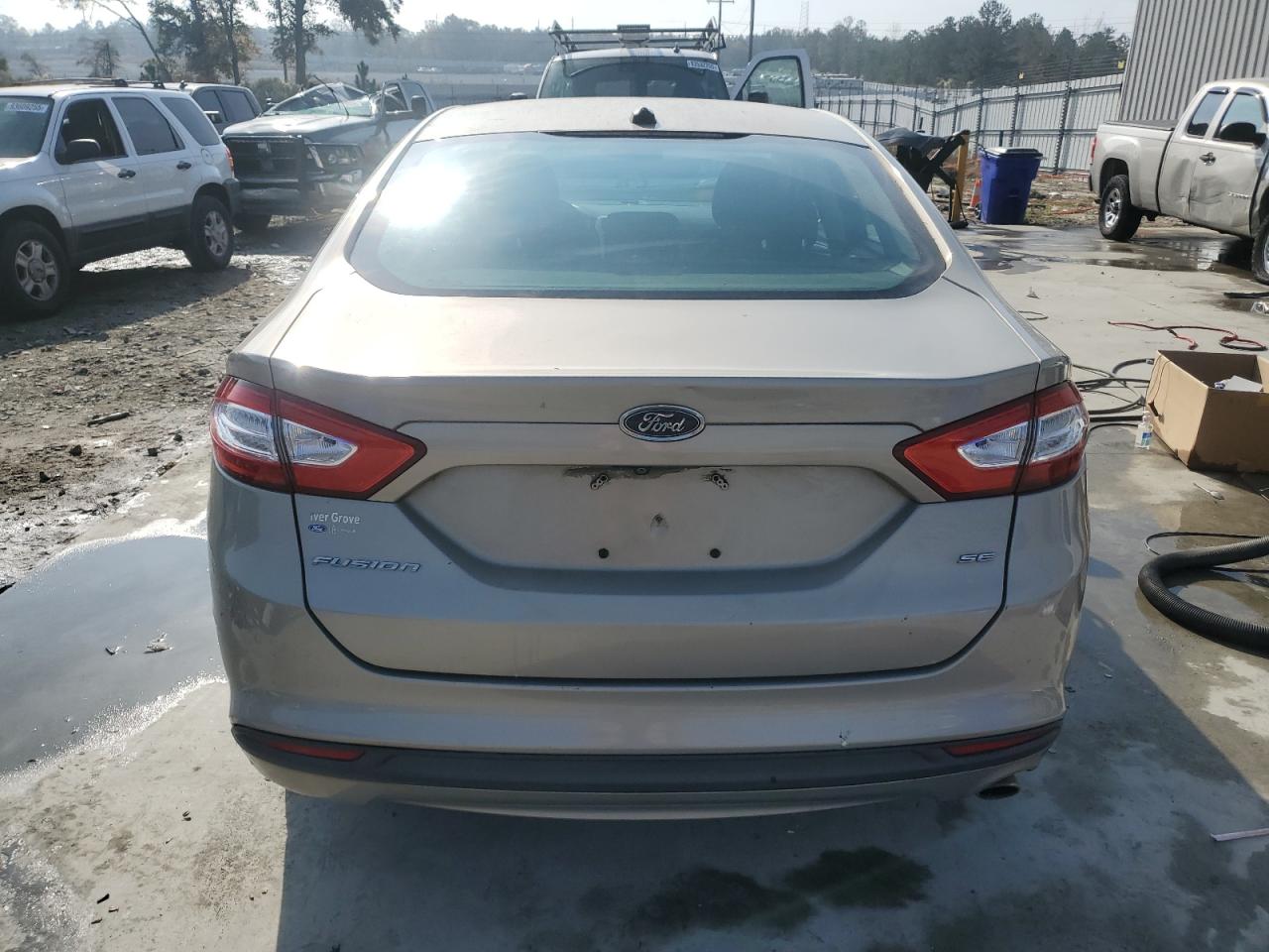 FORD FUSION SE