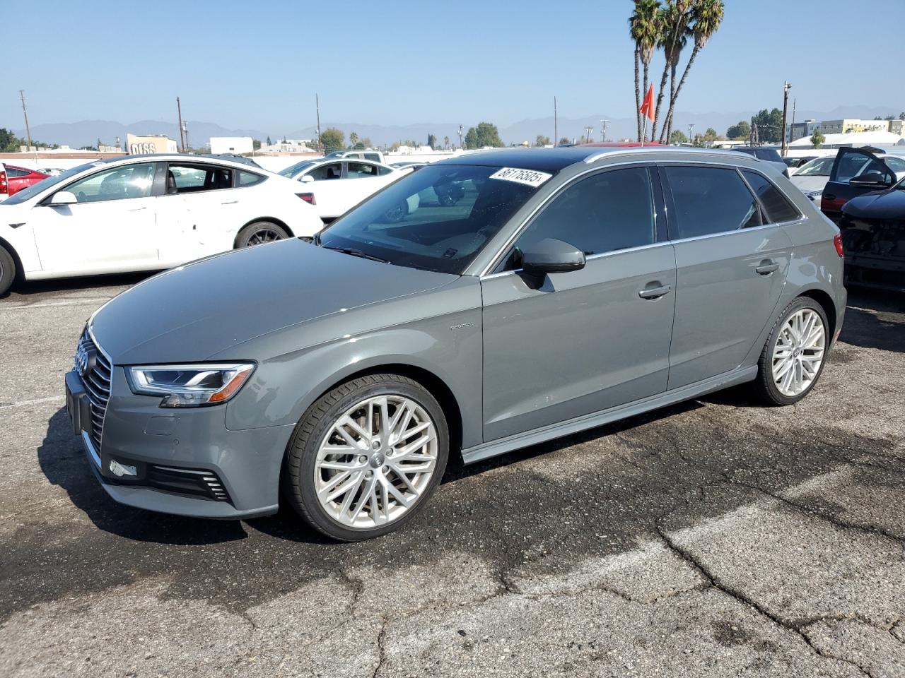 AUDI A3 E-TRON PRESTIGE