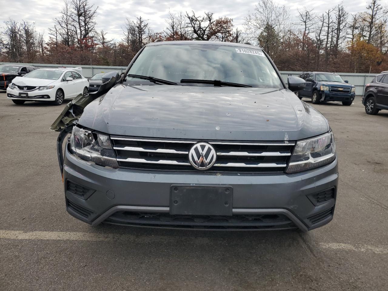 VOLKSWAGEN TIGUAN SE