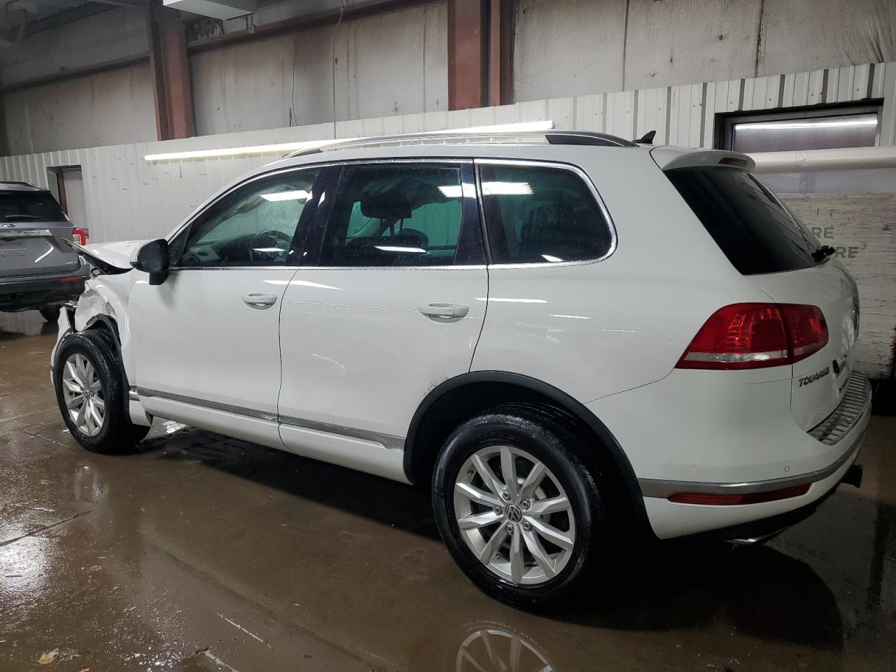 VOLKSWAGEN TOUAREG SPORT