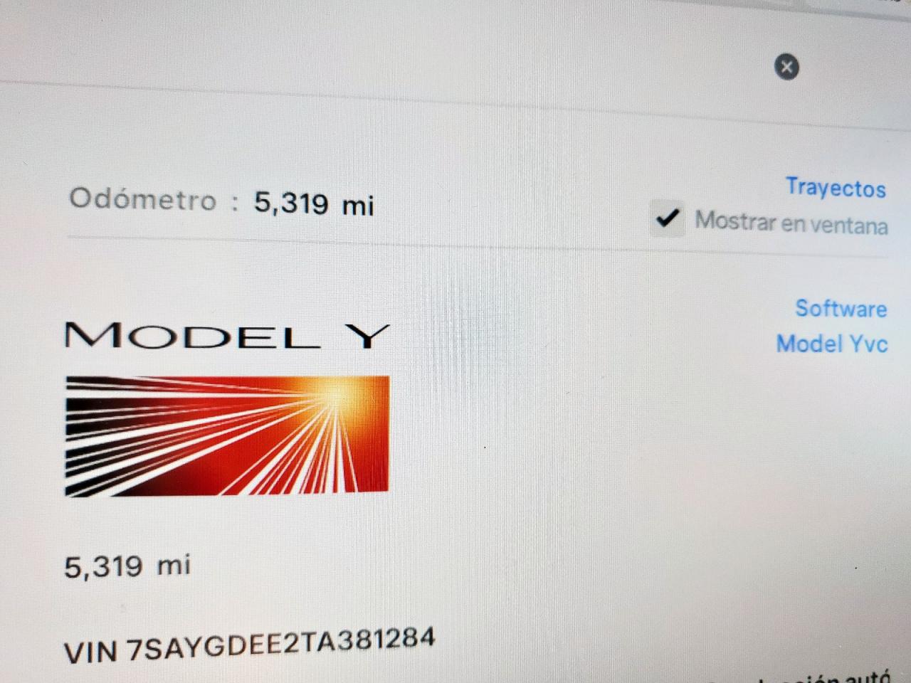 TESLA MODEL Y