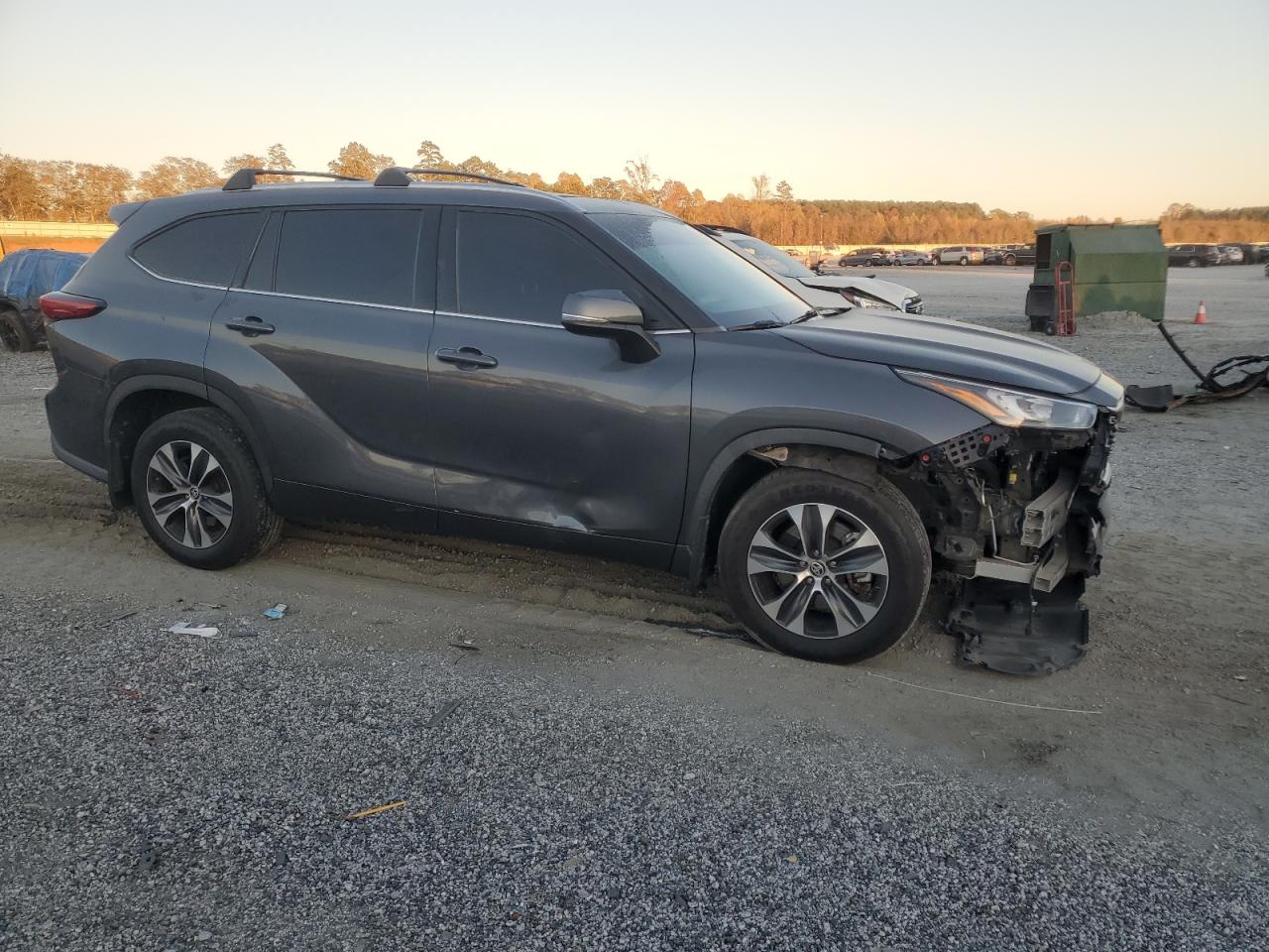 TOYOTA HIGHLANDER XLE