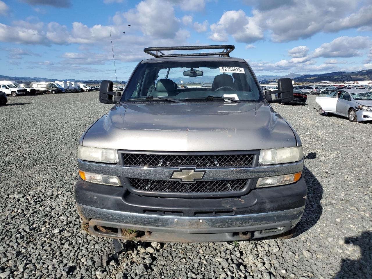 Lot #3308651496 2001 CHEVROLET TRUCK SLVRDO 2500 PU EXT C