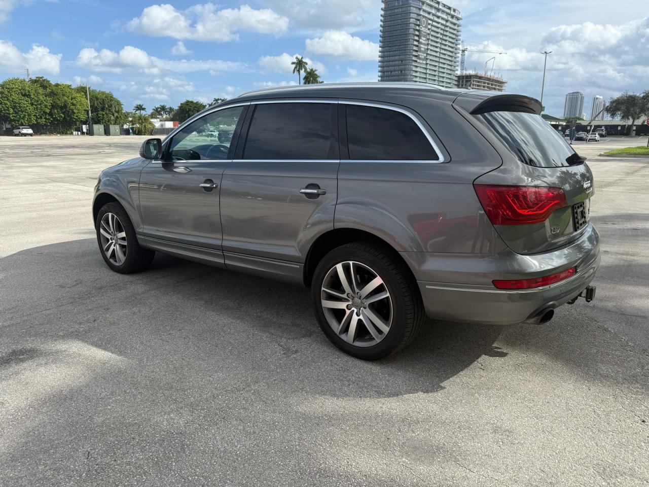 AUDI Q7 PREMIUM PLUS