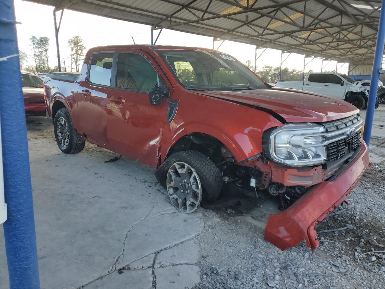 FORD MAVERICK LARIAT