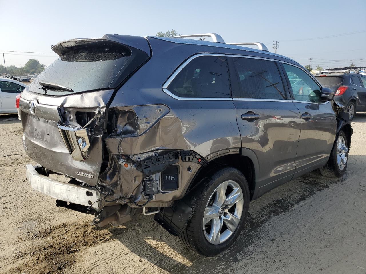 TOYOTA HIGHLANDER LIMITED