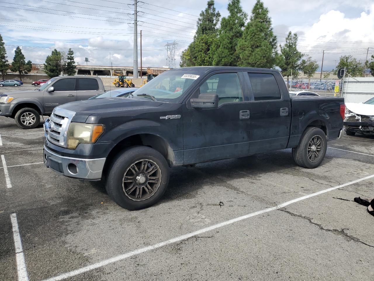 FORD F-150 SUPERCREW