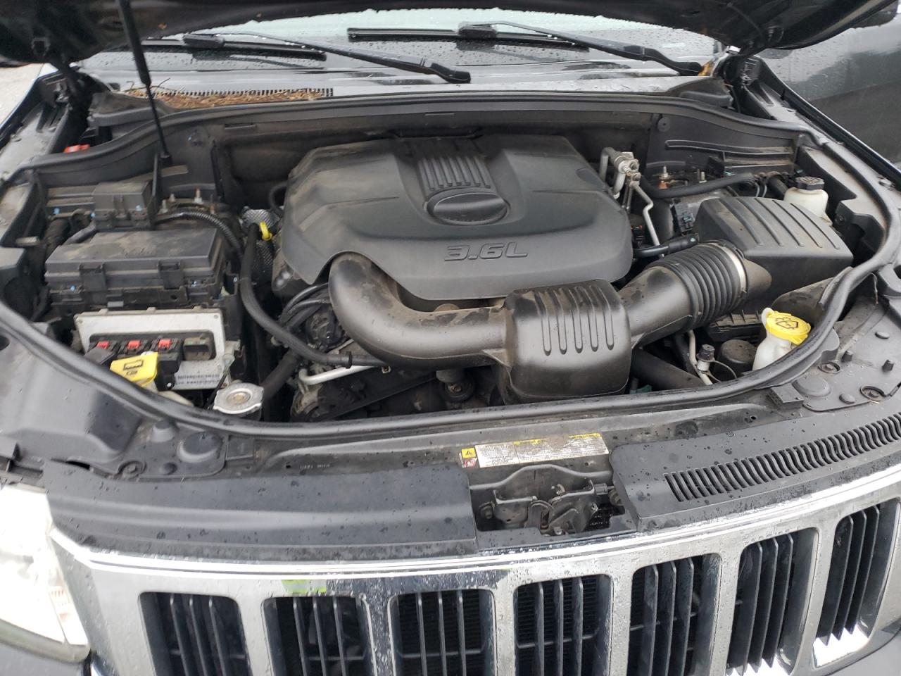 JEEP GRAND CHEROKEE LAREDO