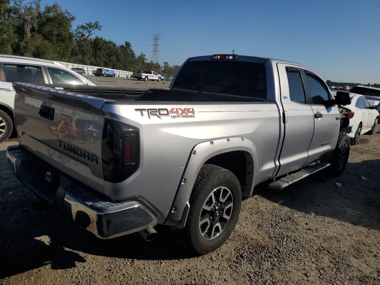 TOYOTA TUNDRA DOUBLE CAB SR