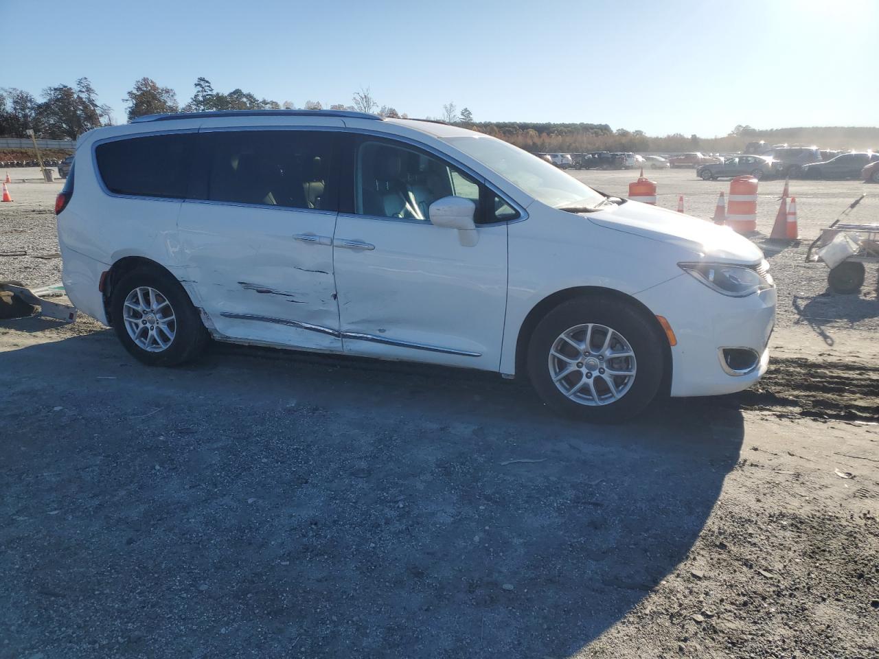 CHRYSLER PACIFICA TOURING L