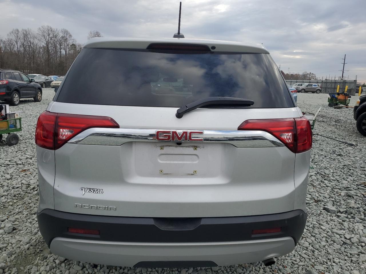GMC ACADIA SLE