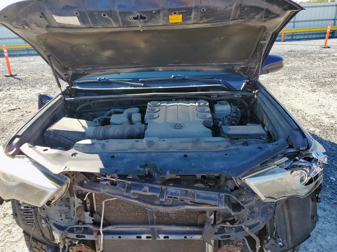 TOYOTA 4RUNNER SR5/SR5 PREMIUM