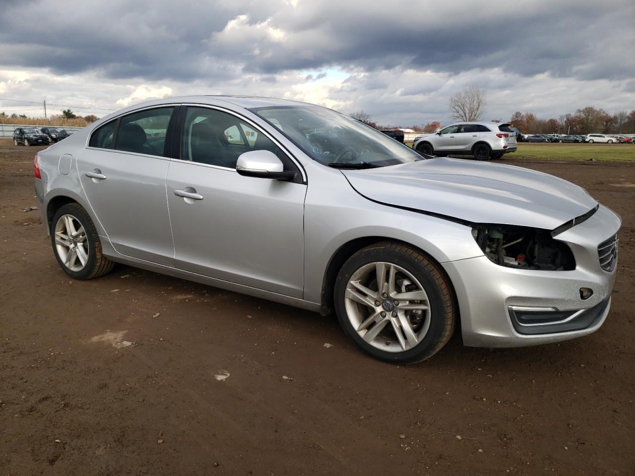 VOLVO S60 T5