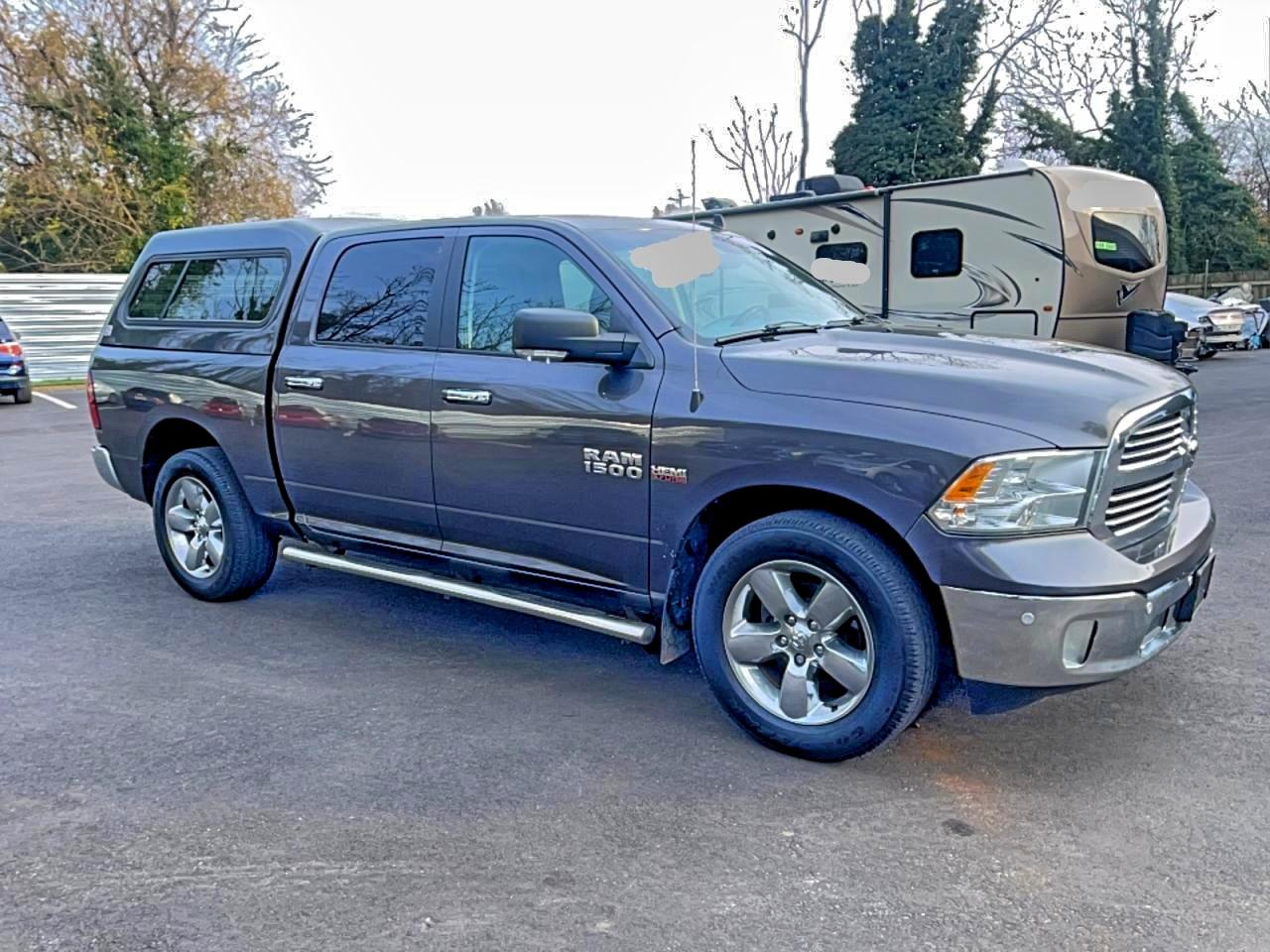RAM 1500 SLT