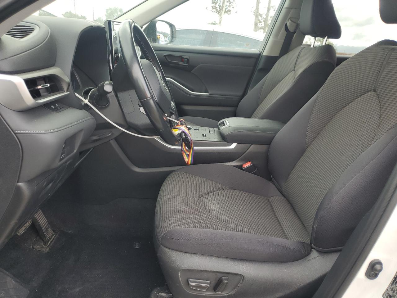 TOYOTA HIGHLANDER HYBRID LE