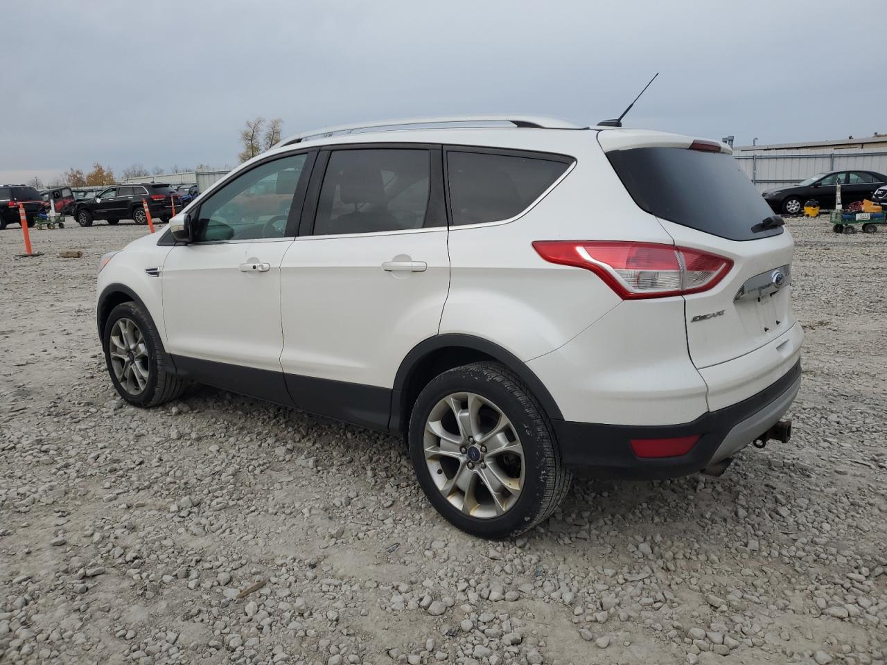 FORD ESCAPE TITANIUM